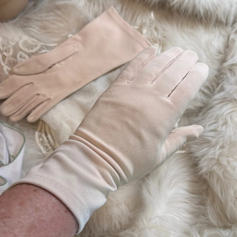 VTG JC Penney gloves vintage fits 6.5-8‎ nude color stretch nylon estate lady’s